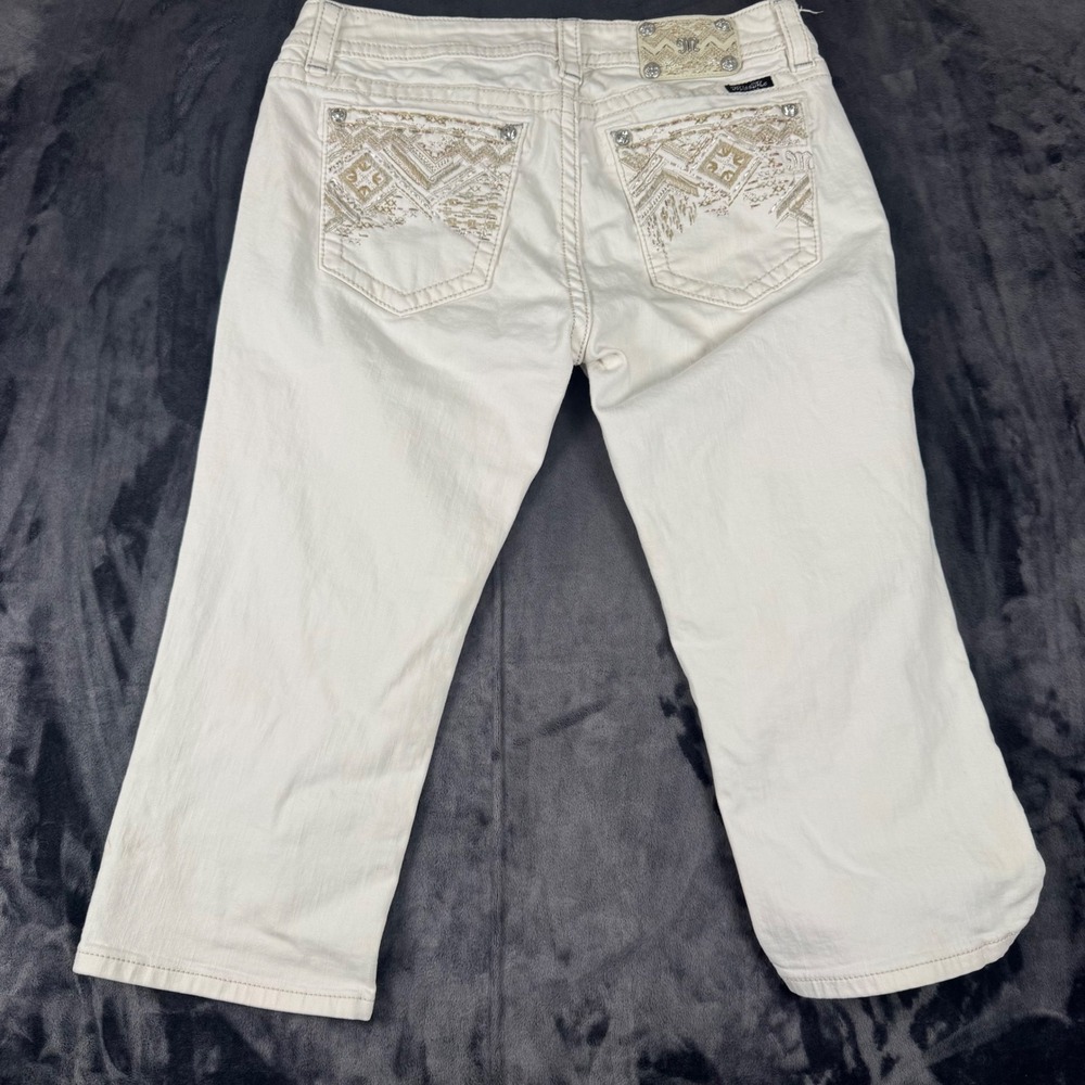Miss Me Signature Capri Women 32 White Embroidered Rhinestone JP8601P2 - Picture 6 of 8